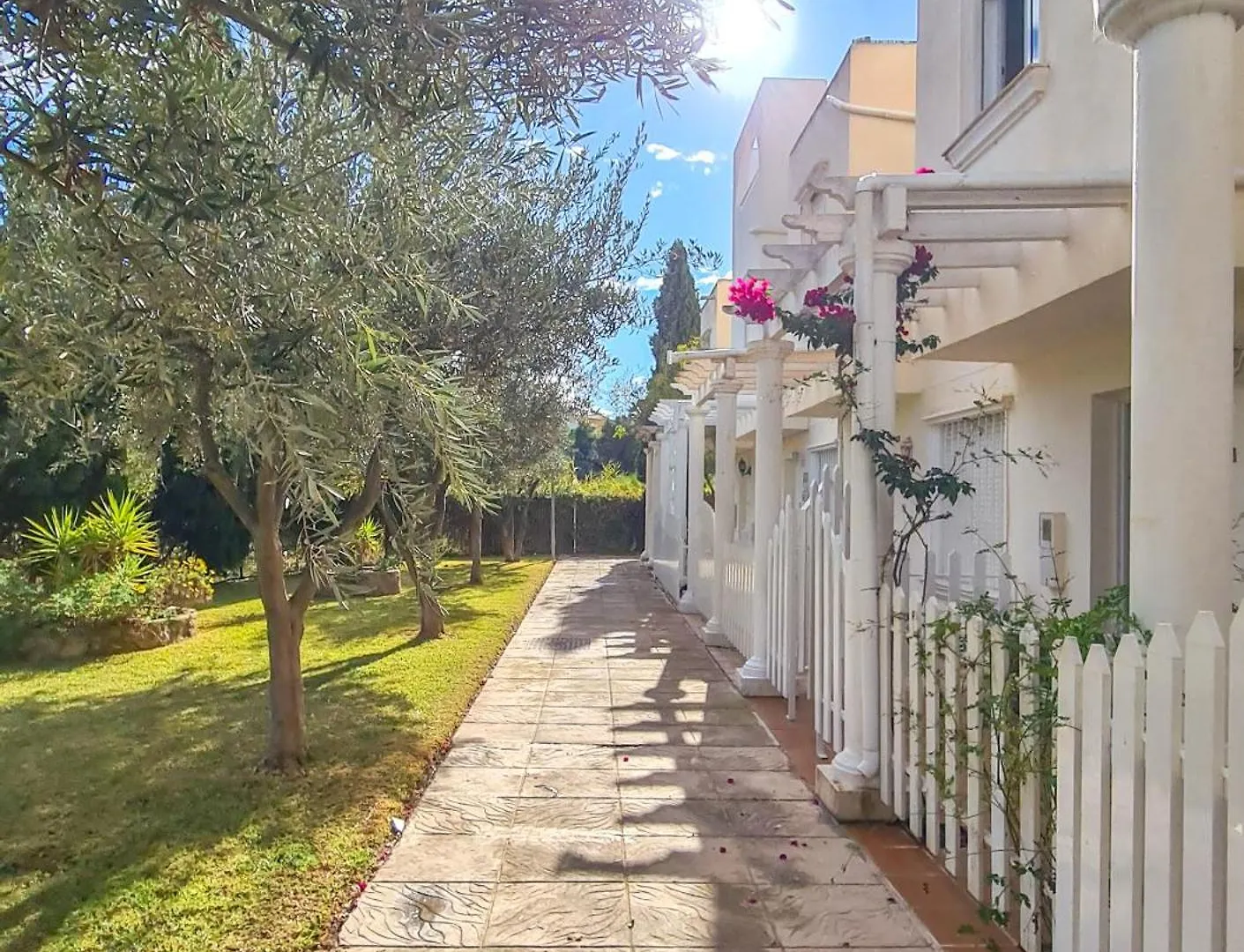 Garden Vistas. Hermoso Duplex Con Patio, Solarium Y Piscina. Vera 0*,  Espagne